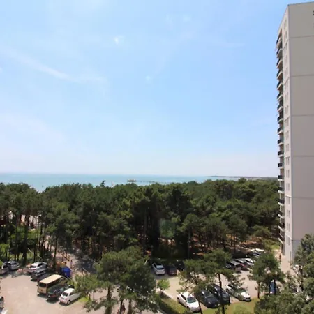 Relax In Our Sea View Flat Apartment
