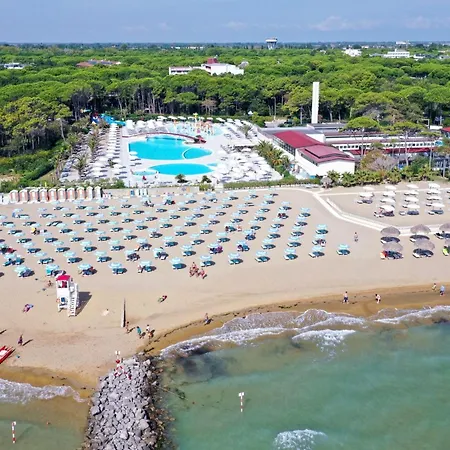 Relax In Our Sea View Flat Apartment